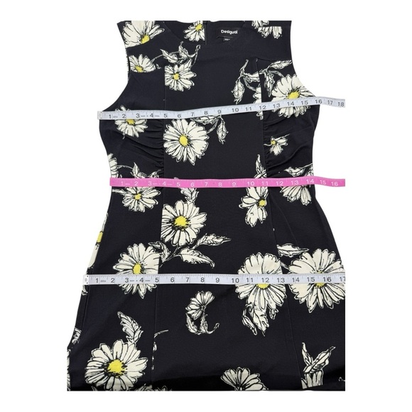 Desigual Slim Fit Floral Sheet Jersey Mini Dress in Black NWOT - Picture 4 of 8